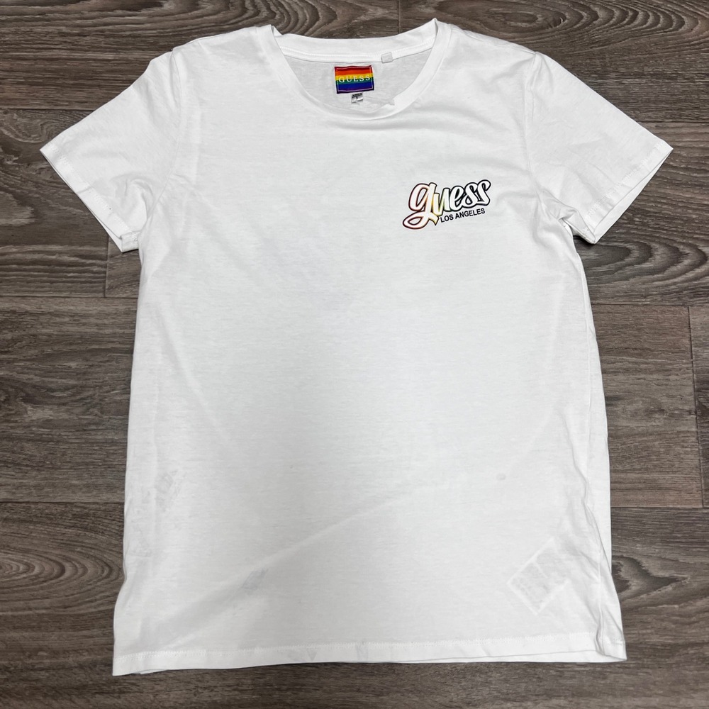 Guess T-Shirt Rainbow Logo Graphic Tee Short Sleeve Top‎ Size Small